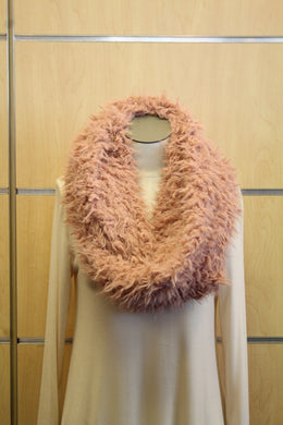 ADO | Infinity Sweater Scarf Baby Pink