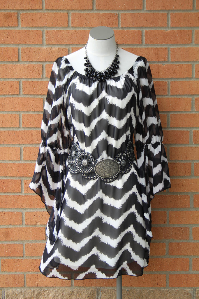white and black chevron dress Yahada On or Off the Shoulder Chevron Dress Black