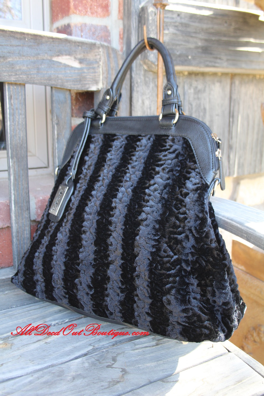 Black sales fur purse