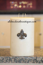 DECORATIVE CANDLE PIN EMBELLISHED | Topaz Crystals Small Fleur De Lis