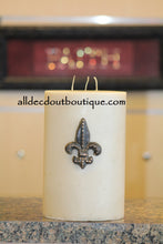 DECORATIVE CANDLE PIN EMBELLISHED 