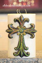 DECORATIVE CANDLE PIN EMBELLISHED 