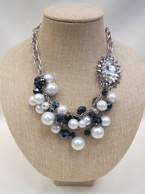 ADO | Vintage Pearl Necklace with Side Diamond