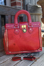 Ziara | Alligator Buckle Purse Red