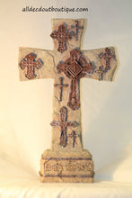 Table Decor Glorify the Lord Cross