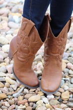 Very Volatile | Dallas Cowgirl Boots Brown