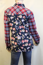 En Creme | Plaid Button Up Top Red