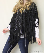 Firmiana | Scarf Poncho Black