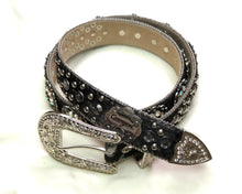 Cowgirl West | Cowhide Round Bling Conch Belt