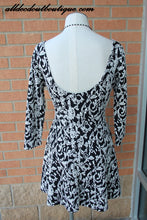 En Creme | Black and White Floral Pattern Dress