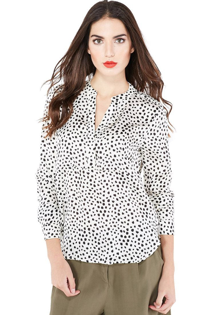 Lumiere | White V-Neck with Black Polka Dots