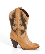 Very Volatile Rio Grande Cowgirl Boots Camel | All Dec'd Out