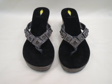 Very Volatile | Andrina Sandal Petwer