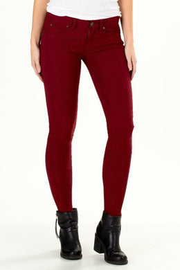 YMI WannaBettaButt | Missy Hyper Twill Skinny Jester Red