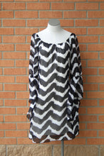 Yahada On/Off the Shoulder Chevron Dress Black