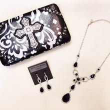 ADO | Teardrop Butterfly Necklace Black - All Decd Out